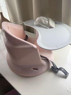 Baby seat with tray