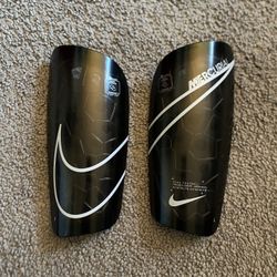 Nike Mercurial Shin Guards Large