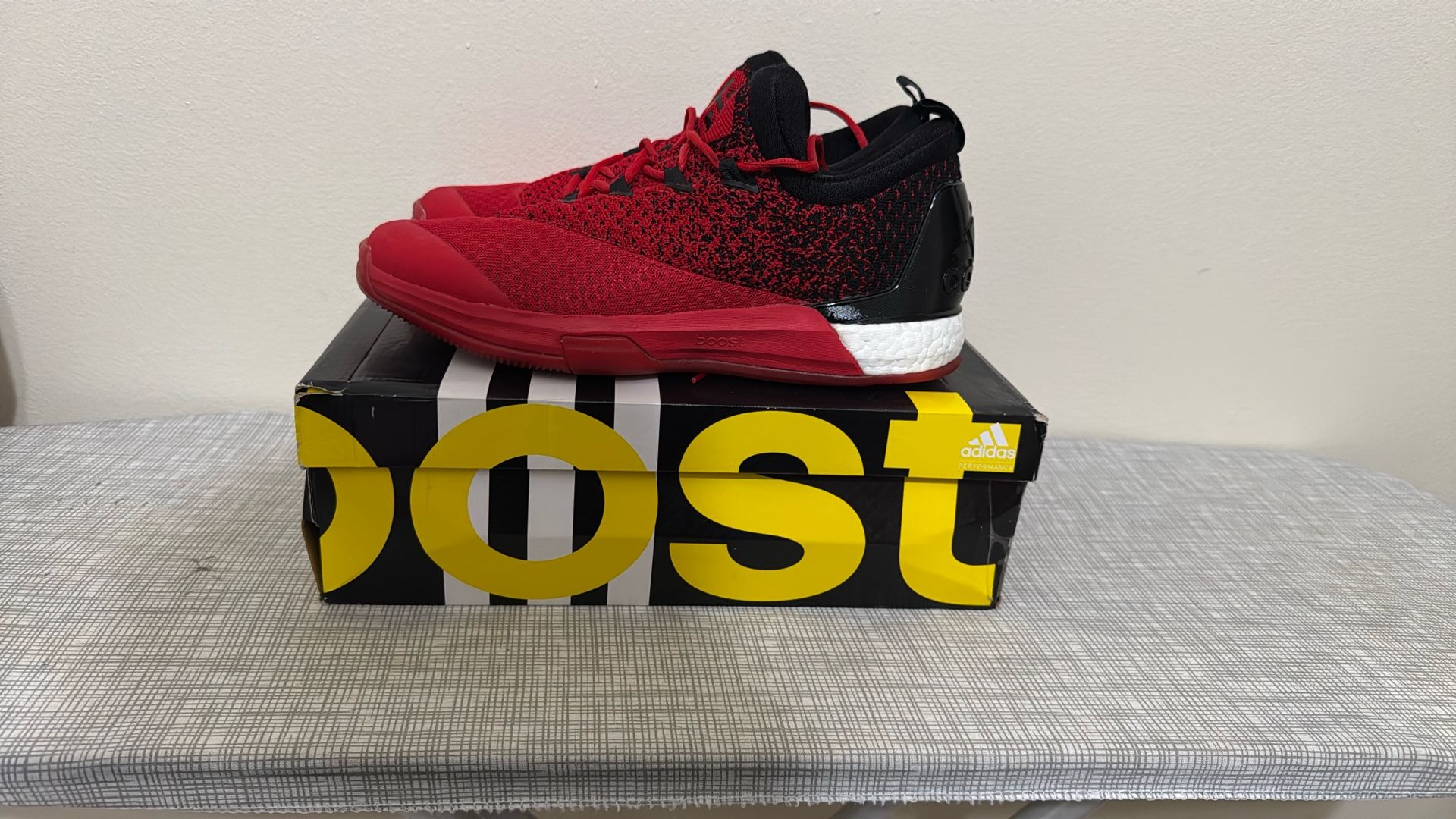 Adidas Crazylight Boost Sze 11