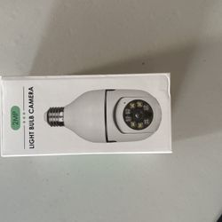 2MP Light bulb Camera