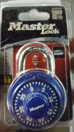 Combination padlock