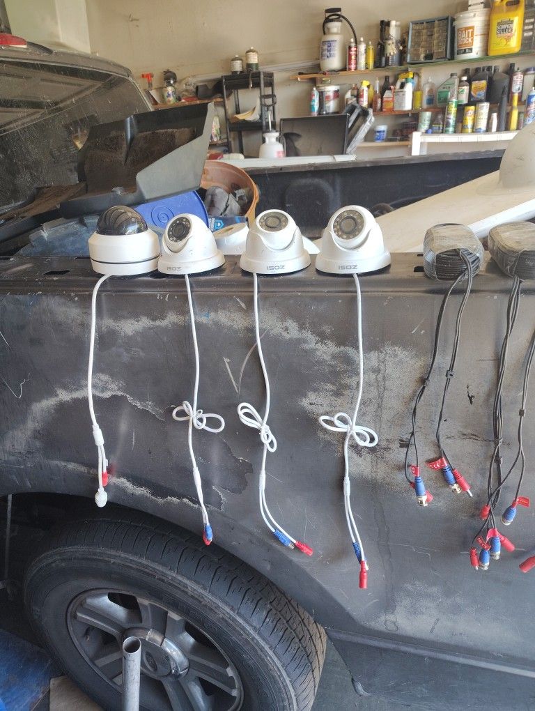 Security Cameras With Necessary Wiring Kit
