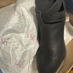 Black Western Style Boots