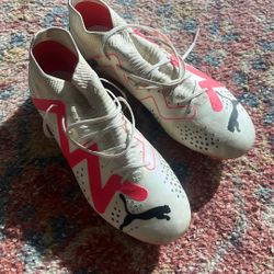 Puma Future Ultimate Soccer Cleats (EU 41 / US 8.5)