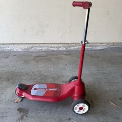 Toddler/Kid Radio Flyer Scooter
