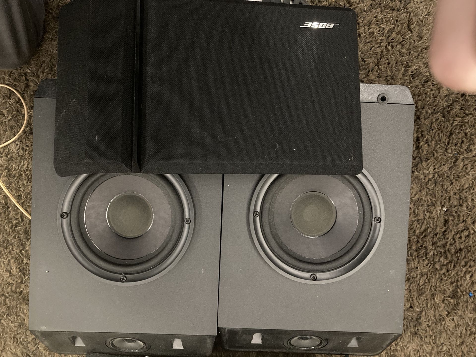 Home Theator Bose Speakers And Subwoofers