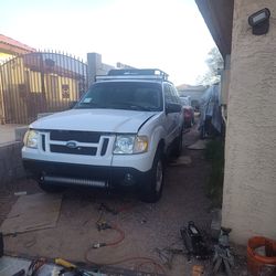 2002 Ford Explorer Sport