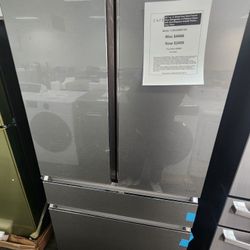 28.7 cu. ft. Smart Four Door French Door Refrigerator in Platinum Glass with Dual-Dispense Autofill Pitcher, Easy Clean