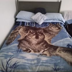 Queen Bed