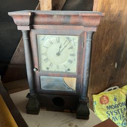 Antique Mantle Clock