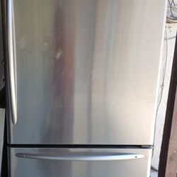 KITCHEN  AID REFRIGERATOR 