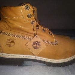 Genuine Leather Upper and Suede Timberland Boots Size 11 Timbs Tims Wheat