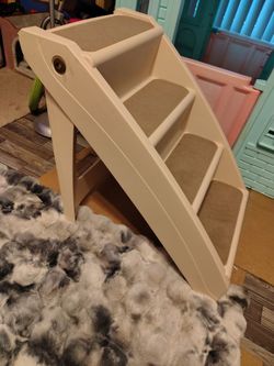 Nice 4 step stairs for Dogs