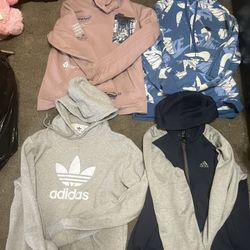 Men Used Sweaters Size Medium Everything For 45.00