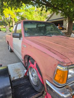 1986 Nissan Truck on offerup