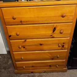 Dresser 