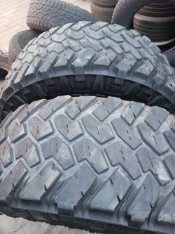 2.   37×12.50 r20.   Nitto