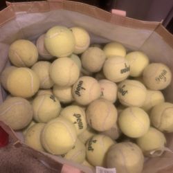 102 Tennis Balls 