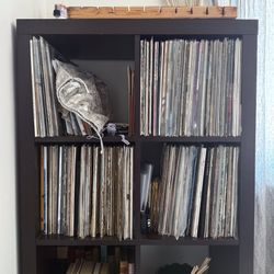  Bookshelf