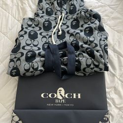 BAPE COACH HOODIE SIZE M for Sale in Fullerton CA OfferUp