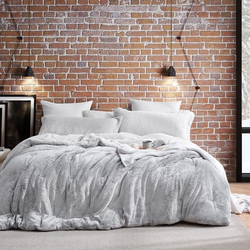 Coma Inducer Chunky Bunny Comforter With 6 Pillow Cases