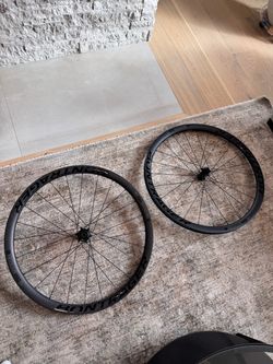 Bontrager Aeolus Pro 3V Carbon Wheelset