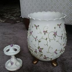 Wamsuta toothbrush holder & trash can set