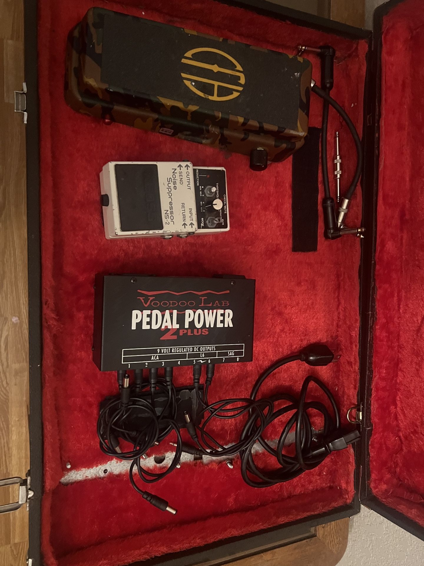 Guitar pedal board lot all of it for $199