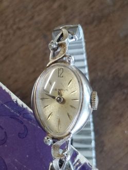 Vintage Benrus Ladies Watch 14K Gold Running