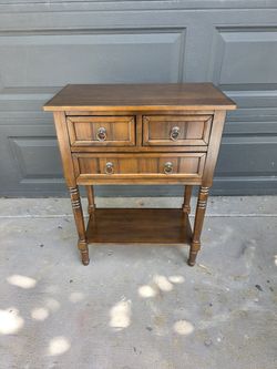 End table open box new 31"T x 24"W 13"Deep read description for details 
