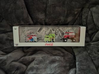M2 Machines Coca-Cola Volkswagen Delivery Van Set – Limited Edition Box Set