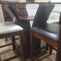Tempered Glass Dining Rm Table And Chairs