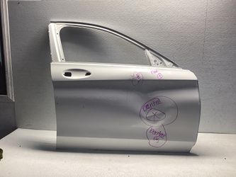 2015 - 2021 Mercedes C-Class Right Passenger Side Front Door OEM