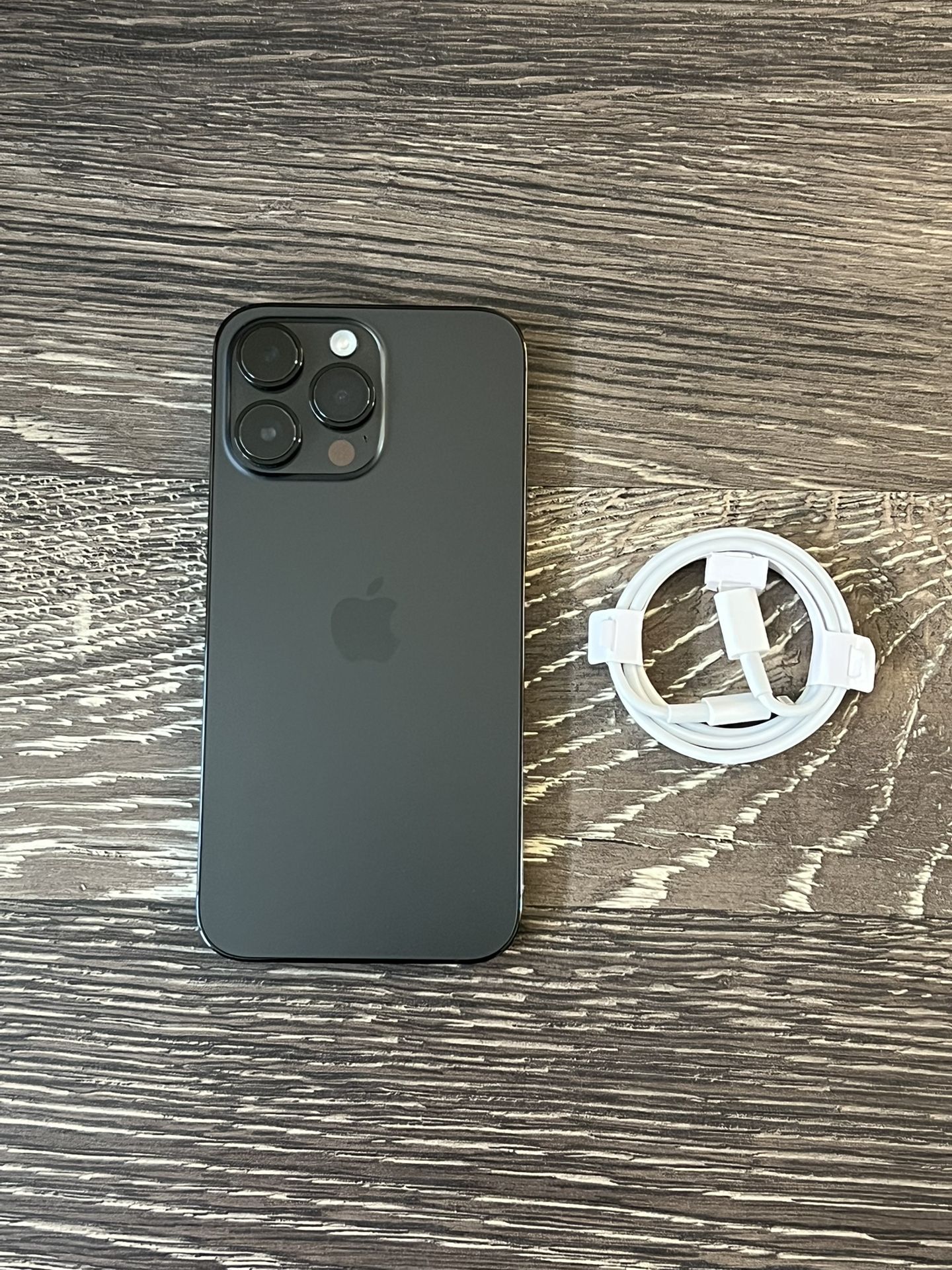 iPhone 14 Pro Max 256gb UNLOCKED FOR ANY CARRIER!