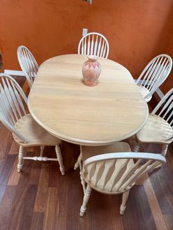 Solid Wood Dining Table with 6 Windsor Chairs
