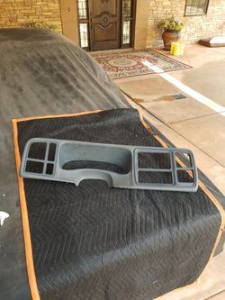 99-04 Silverado Dash Bezel
