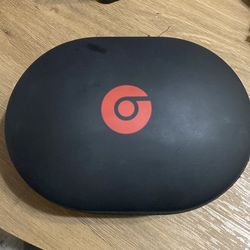 Beats solo HD wired headphones