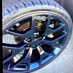 26 Inch  6 Lug Rims And Tires 