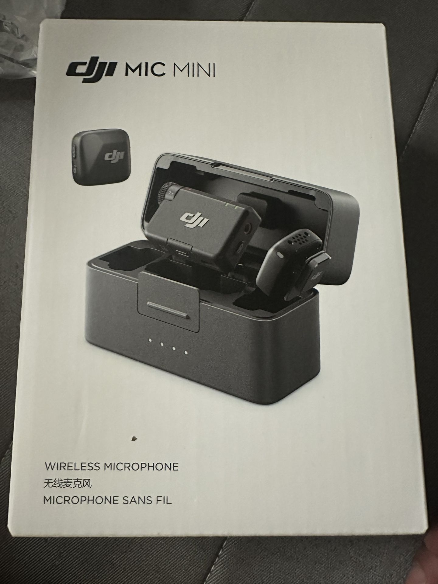 DJI Mic Mini (2 TX + 1 RX + Charging Case) Active Noise Reduction&Explosion-Proof Sound High-Quality Audio DJI Original