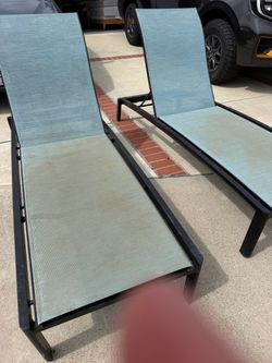 Free lounge chairs