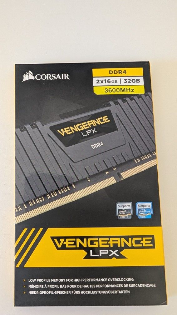 CORSAIR VENGEANCE LPX CMK32GX4M2D3600C16 32GB (2x16GB) DDR4 3600MHz CL16 - Black