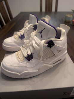 Air Jordan 4 Retro Metallic Purple GS - Size 5Y / Women’s 6.5 - Clean
