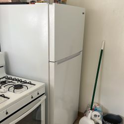 New Vissani Refrigerator 