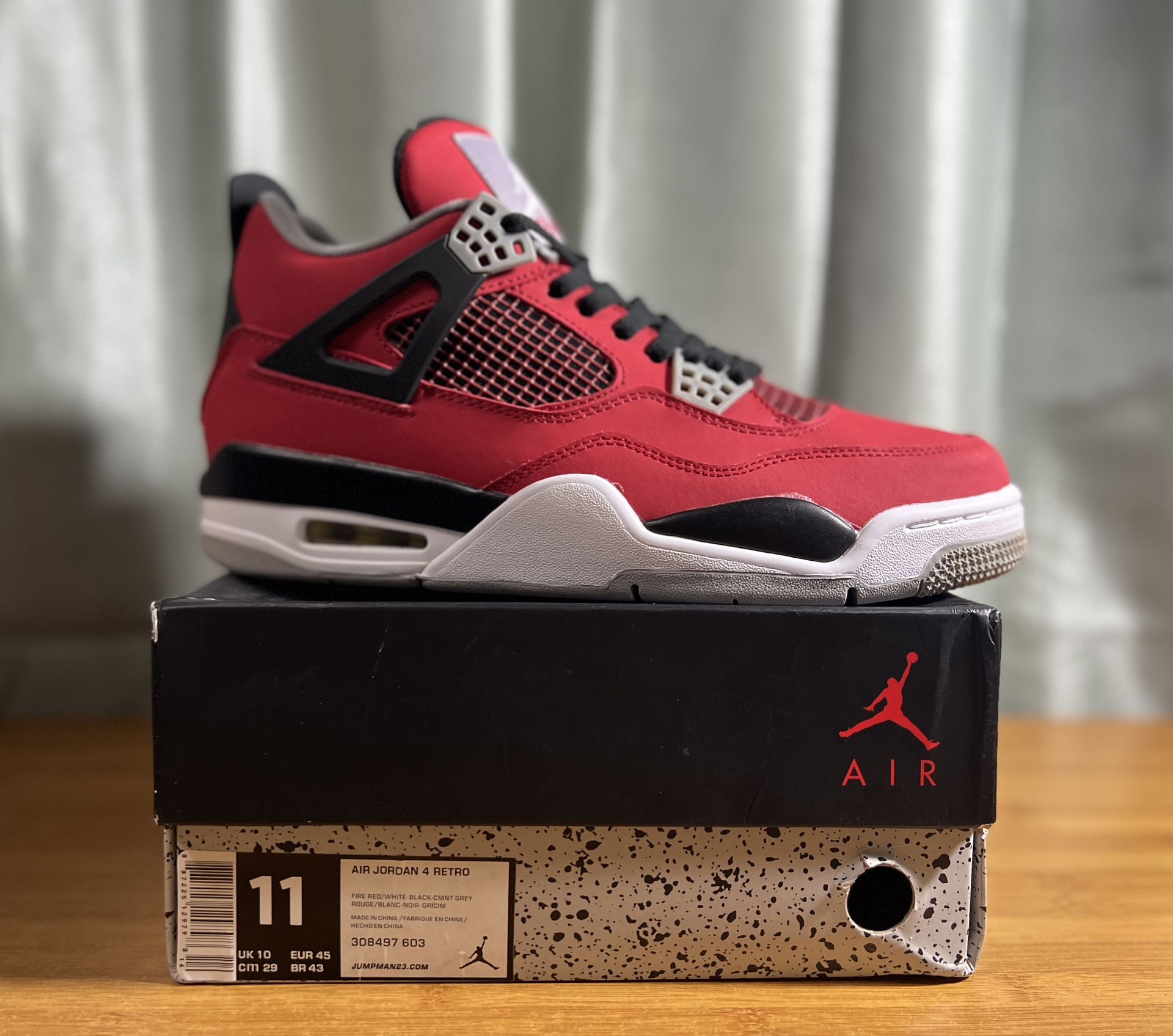 jordan 4 toro bravo