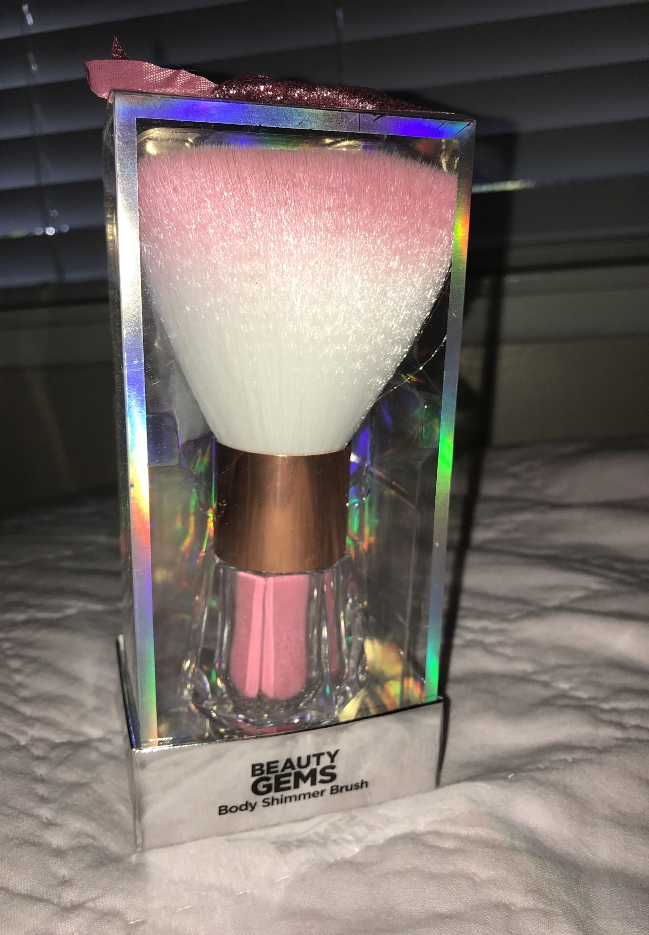 NEW BODY SHIMMER BRUSH