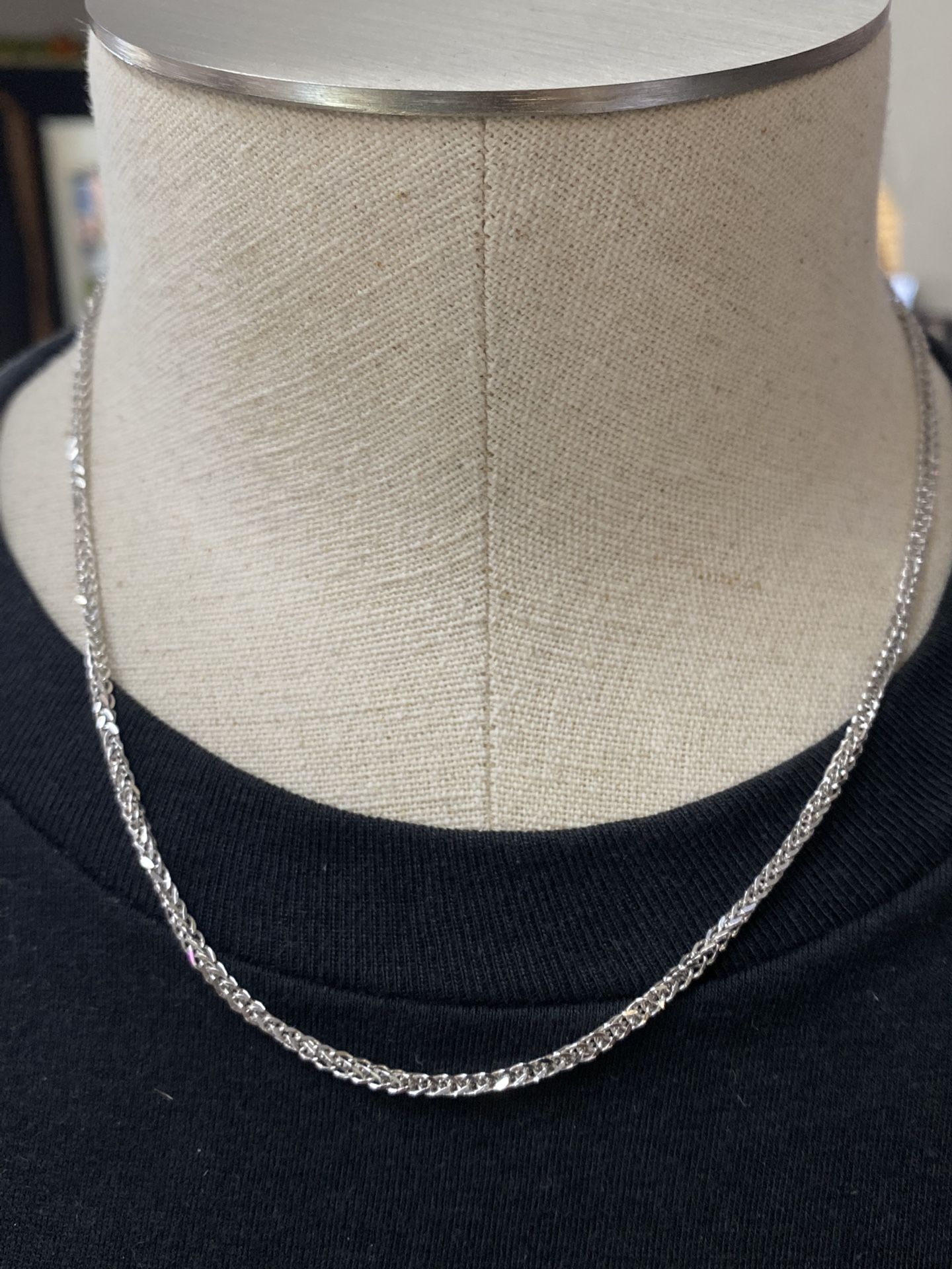 14 Karat White Gold Wheat Chain