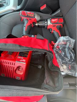 Milwaukee drill set