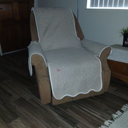 Recliner Chair 