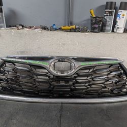 2020-2021-2022 TOYOTA HIGHLANDER GRILL USED OEM #9503