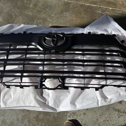 Toyota Tundra Grill